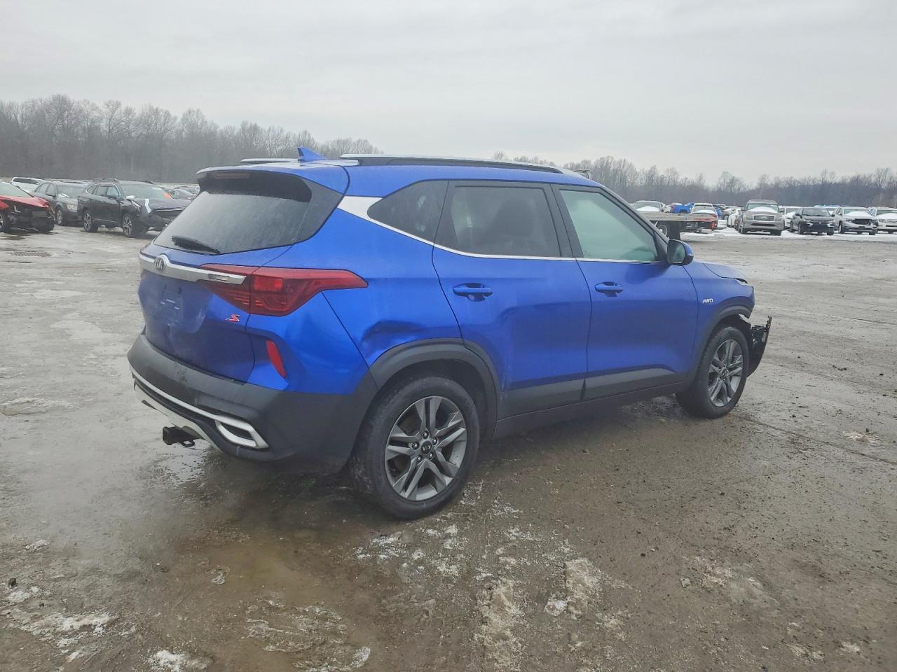 2021 KIA SELTOS S photo 3
