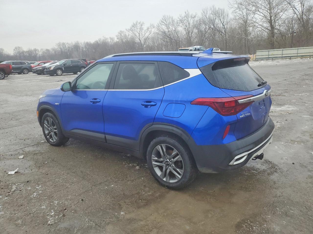 2021 KIA SELTOS S photo 2