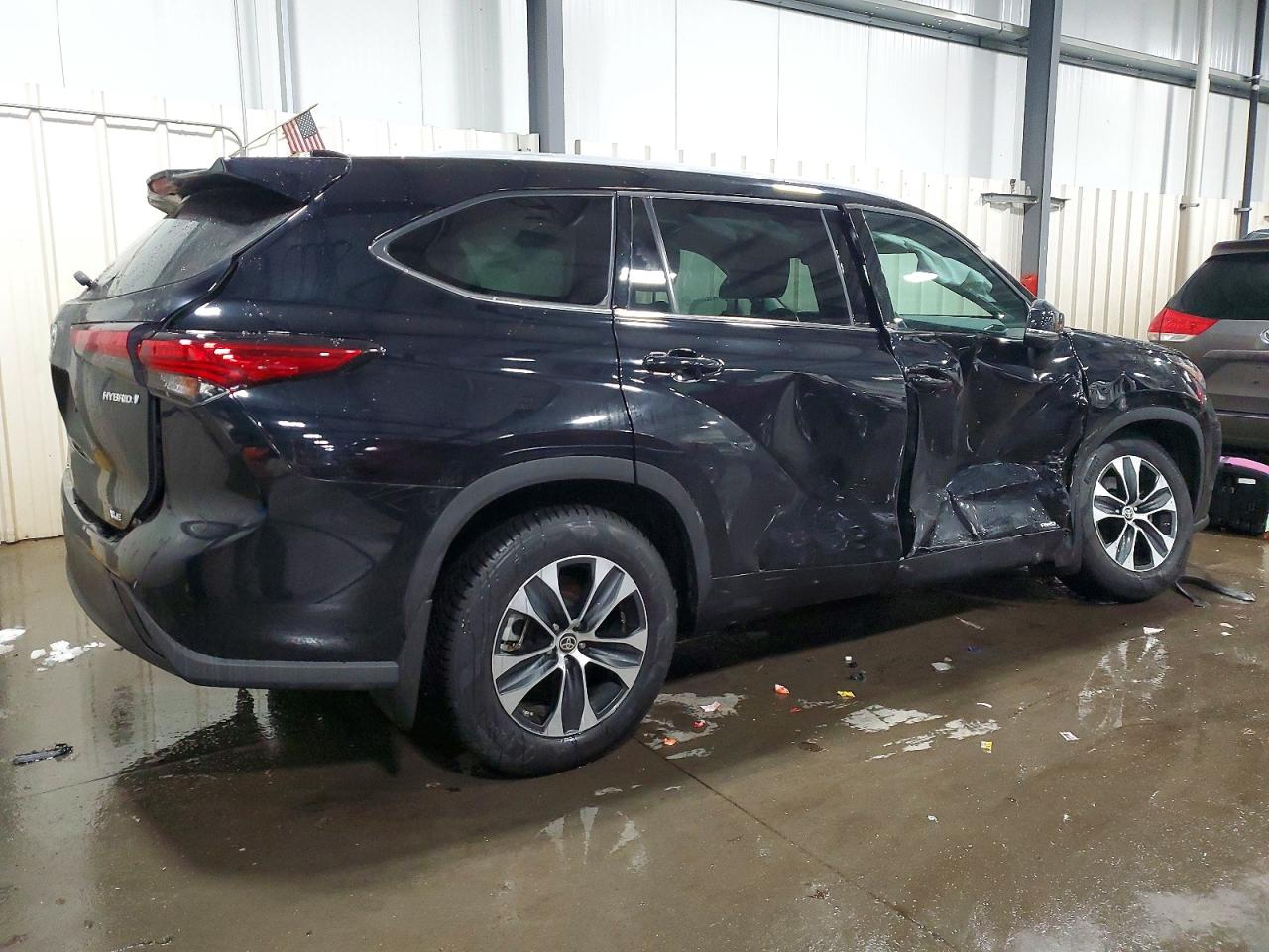 2022 TOYOTA HIGHLANDER HYBRID XLE photo 5