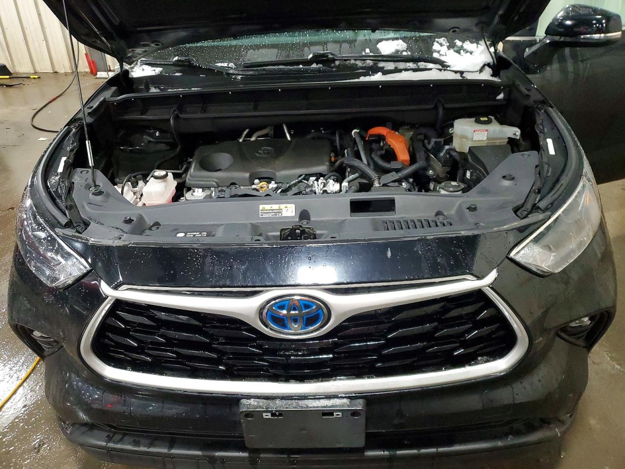 2022 TOYOTA HIGHLANDER HYBRID XLE photo 23