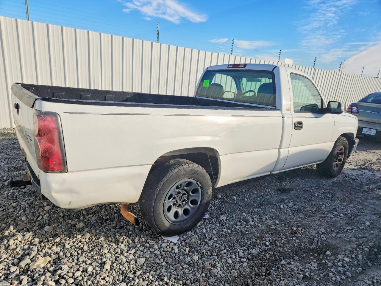 2005 CHEVROLET SILVERADO C1500 photo 5