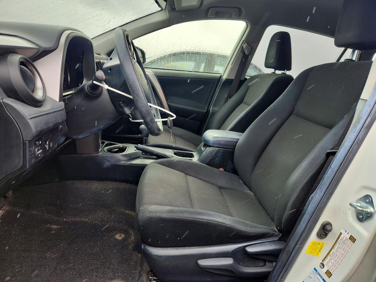 2017 TOYOTA RAV4 LE photo 13