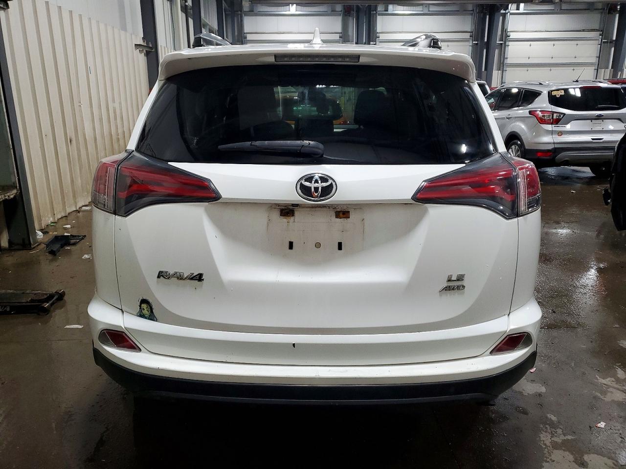 2017 TOYOTA RAV4 LE photo 11