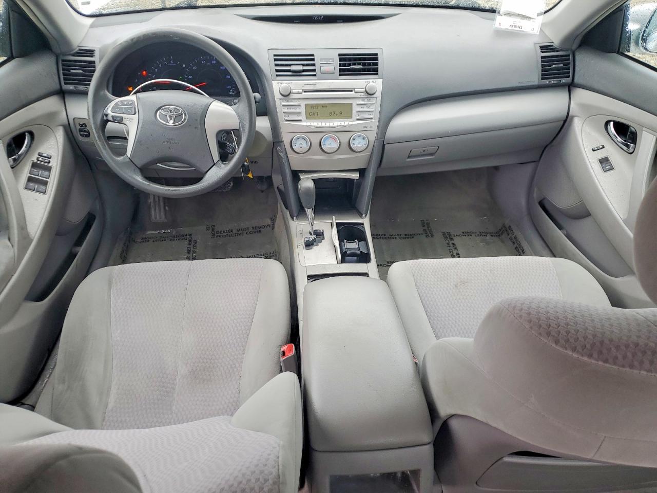 2010 TOYOTA CAMRY BASE photo 8