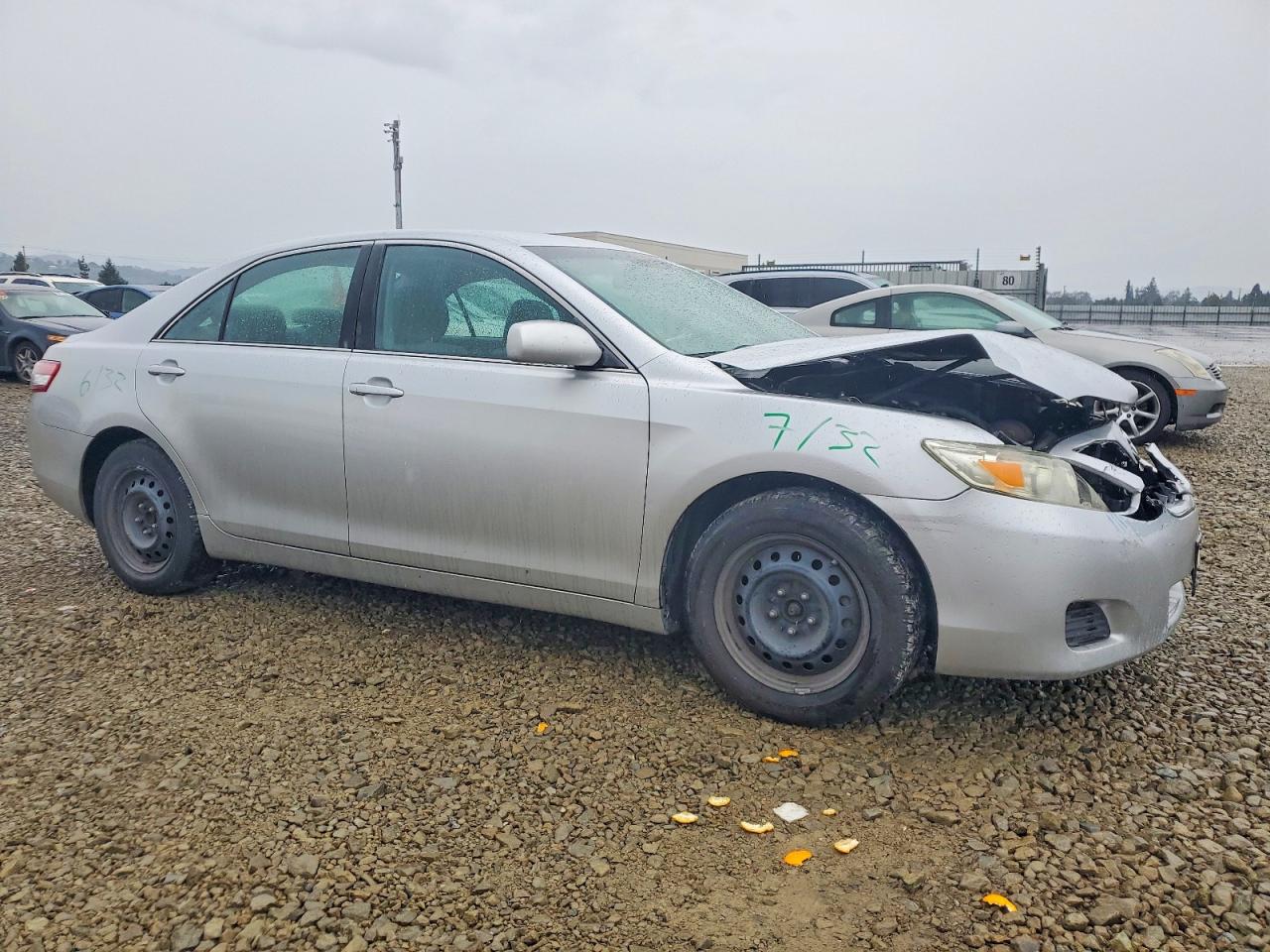 2010 TOYOTA CAMRY BASE photo 4