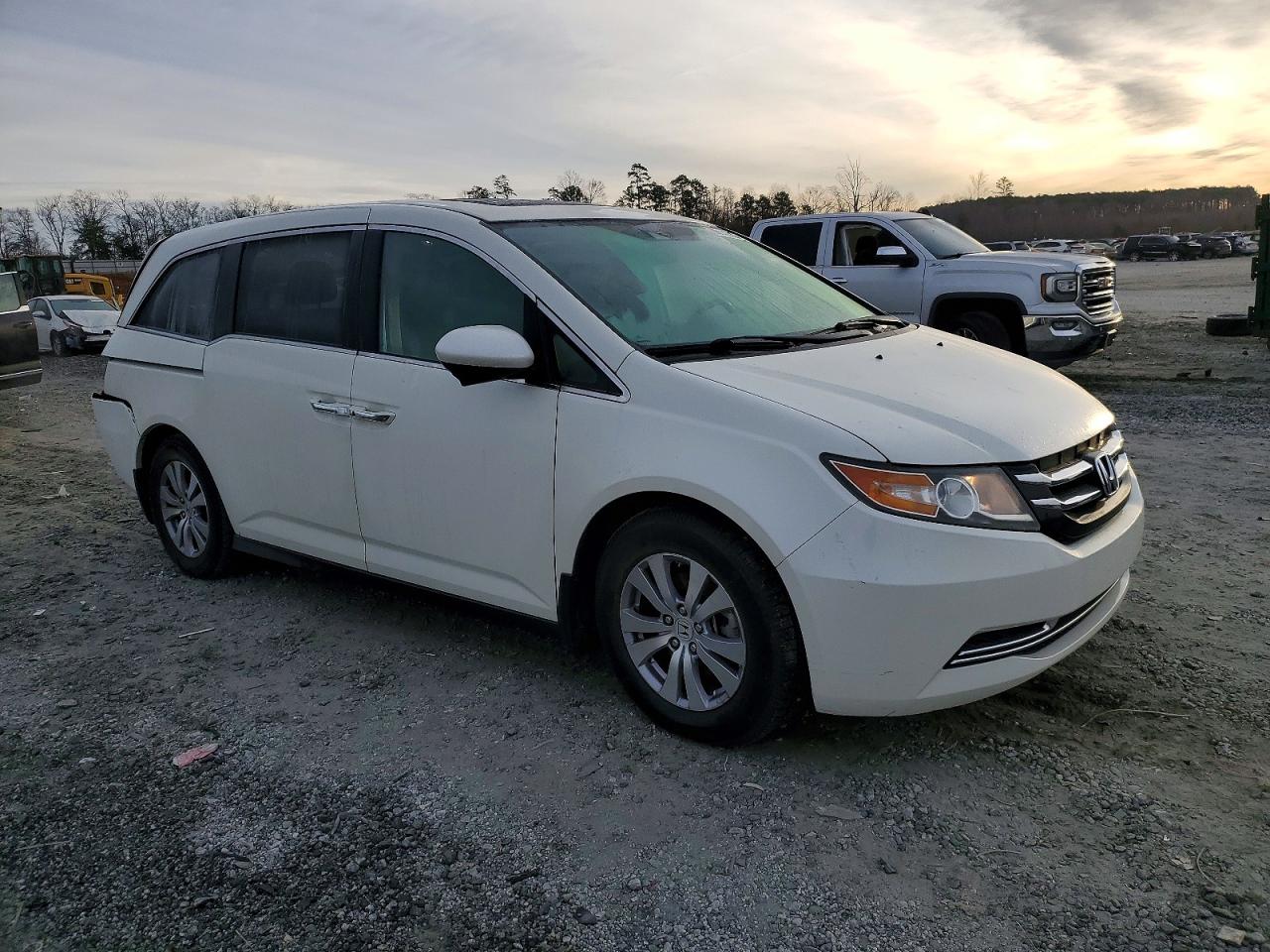 2016 HONDA ODYSSEY EXL photo 4