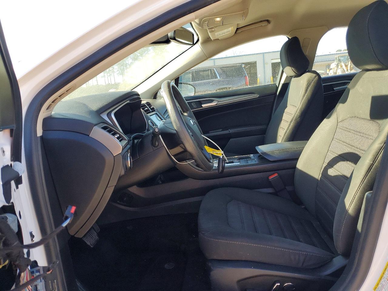 2020 FORD FUSION SE photo 13
