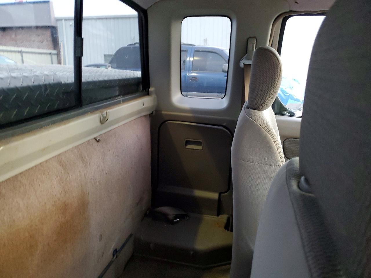 2001 NISSAN FRONTIER KING CAB XE photo 10