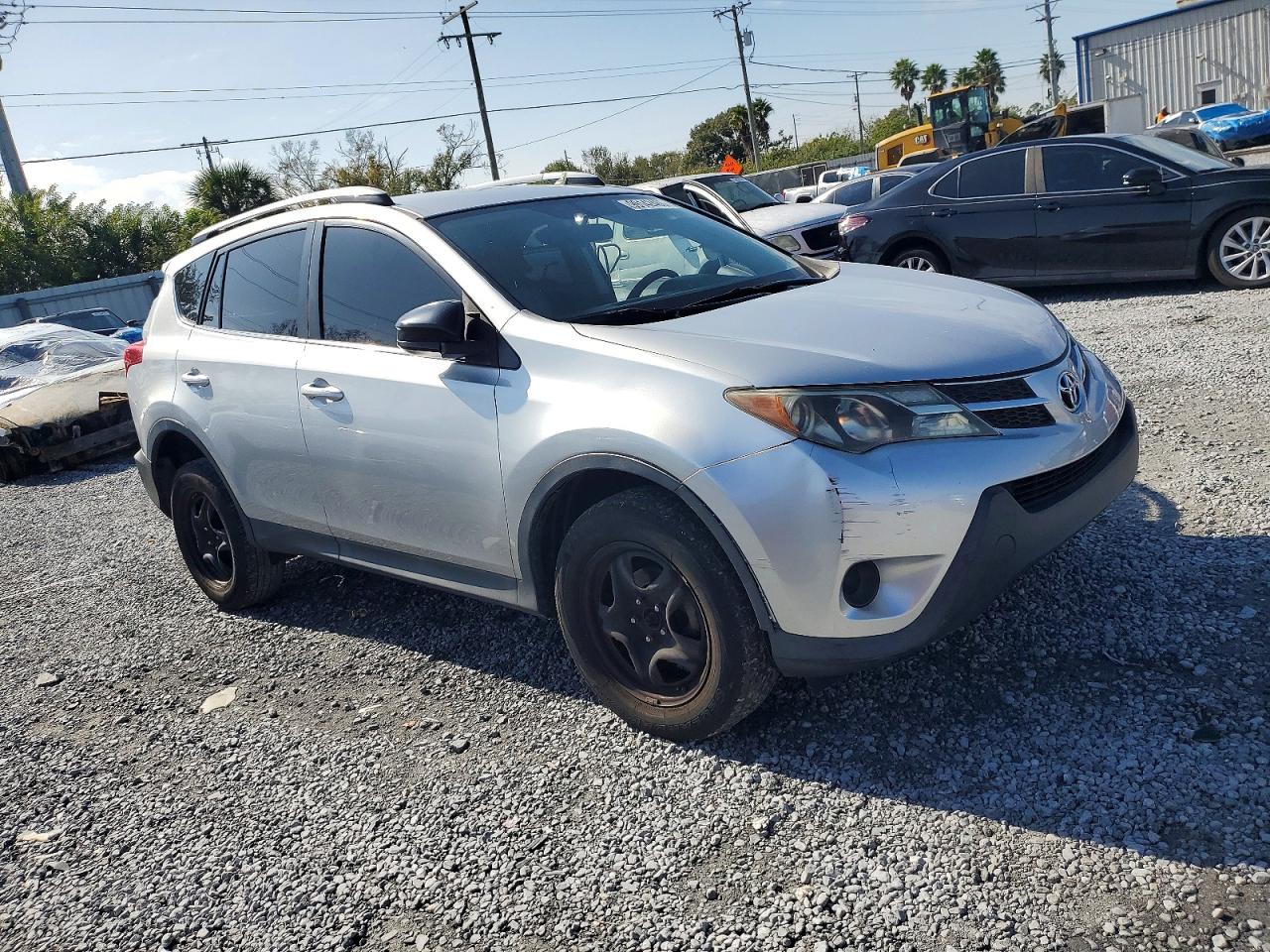 2014 TOYOTA RAV4 LE photo 4