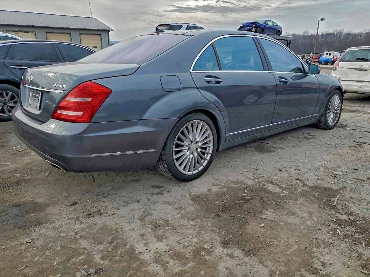 2010 MERCEDES-BENZ S 550 4MATIC photo 3