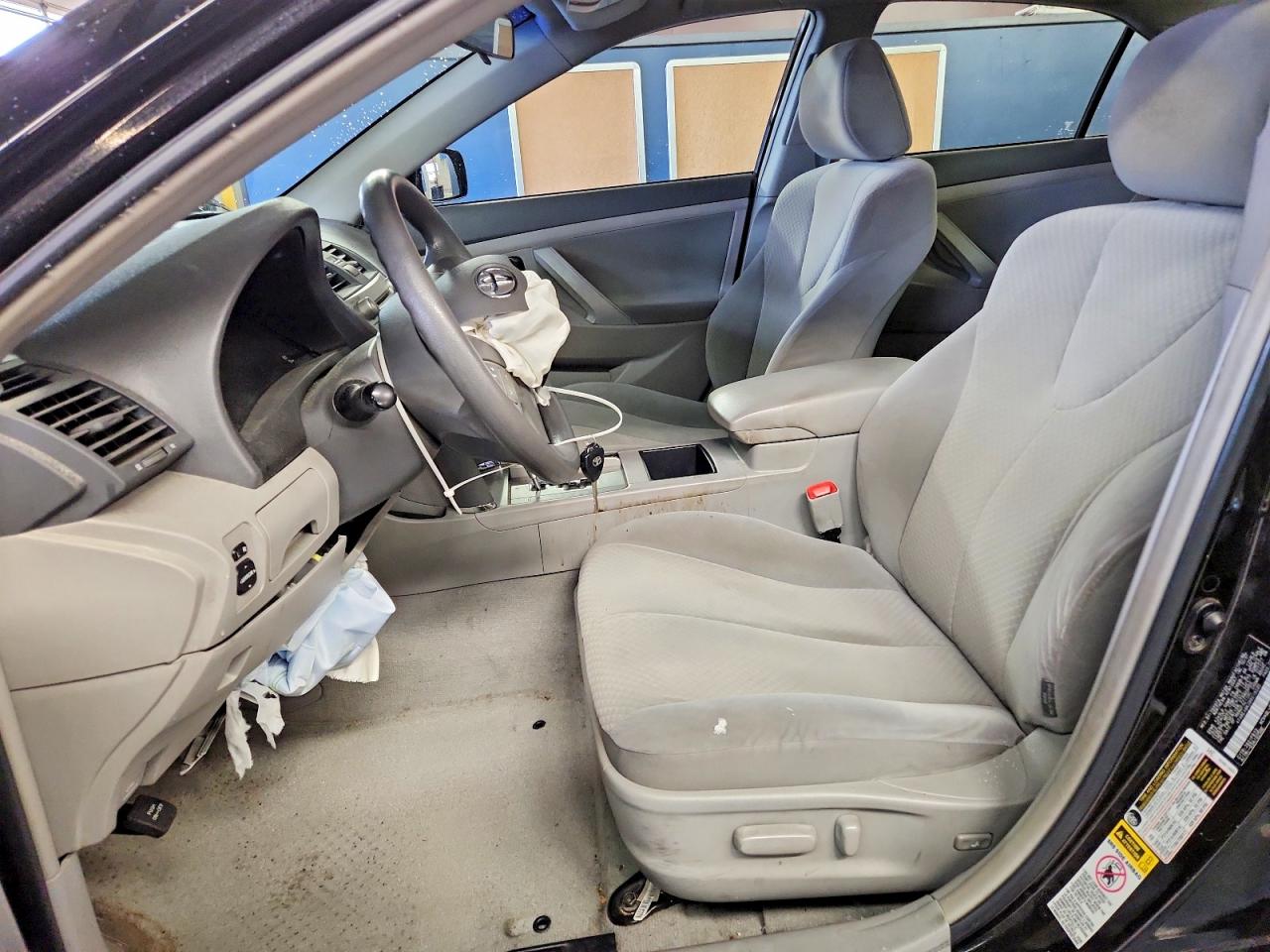 2008 TOYOTA CAMRY LE photo 13
