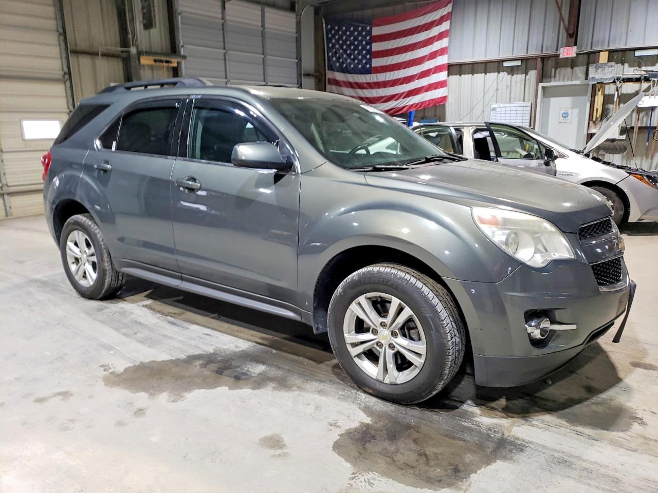 2013 CHEVROLET EQUINOX LT photo 4