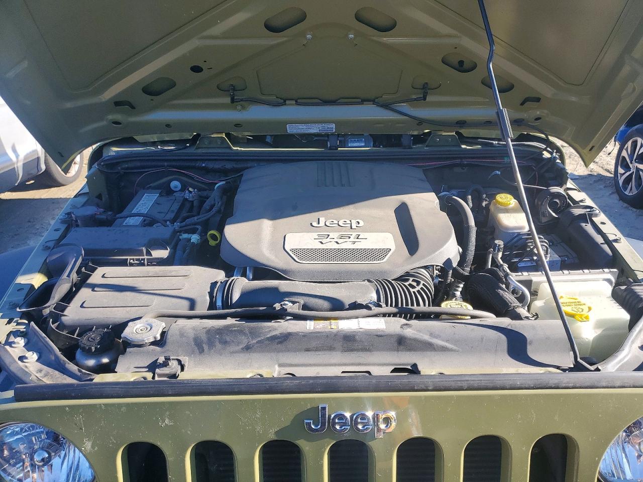 2013 JEEP WRANGLER SPORT photo 11