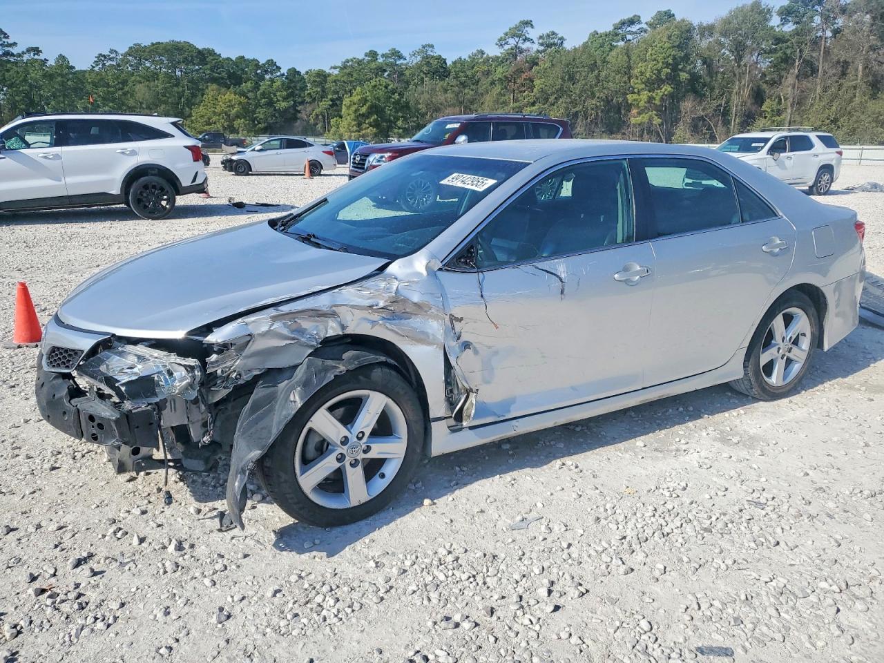 2014 TOYOTA CAMRY