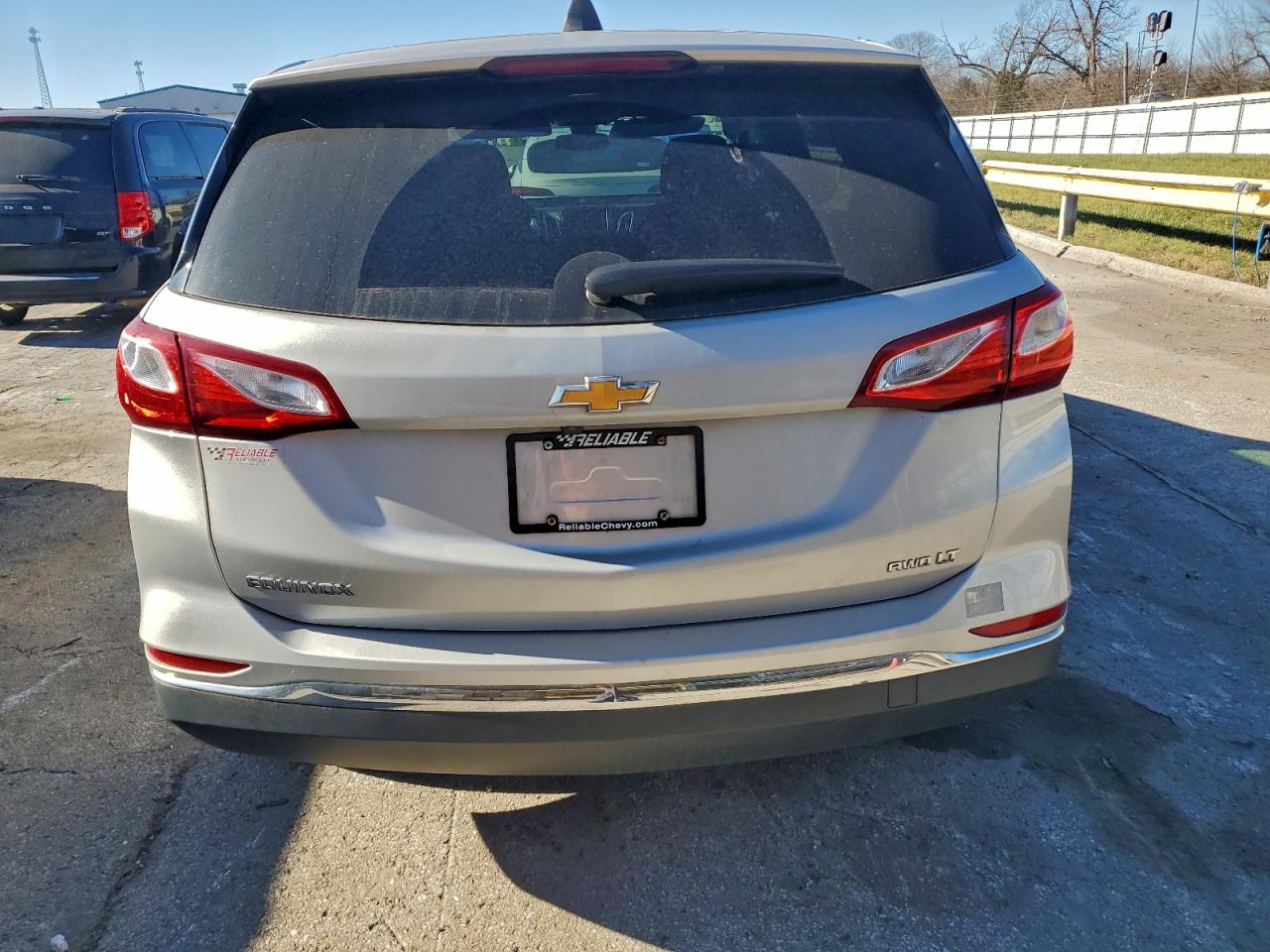 2020 CHEVROLET EQUINOX LT photo 6