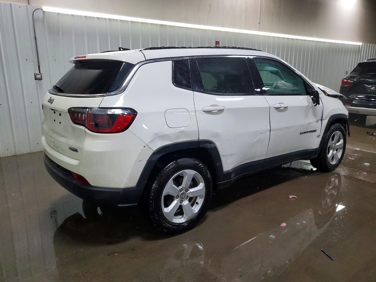 2019 JEEP COMPASS LATITUDE photo 3