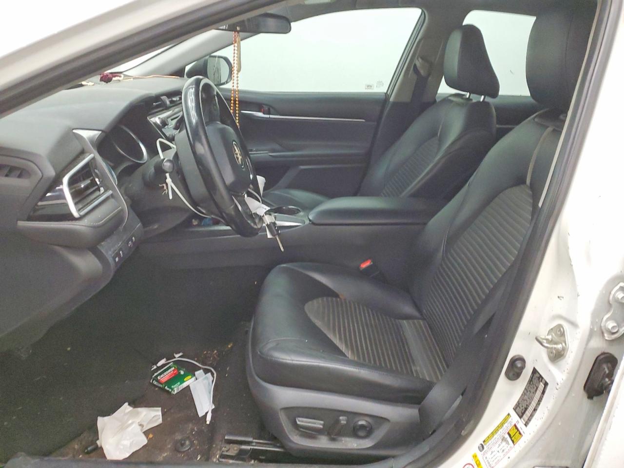 2018 TOYOTA CAMRY L photo 7