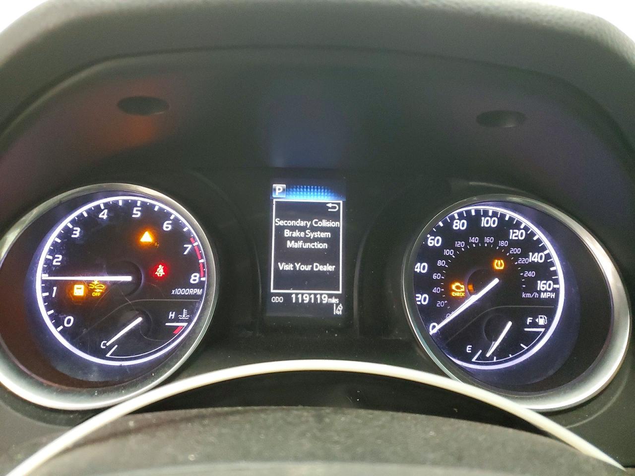 2018 TOYOTA CAMRY L photo 9