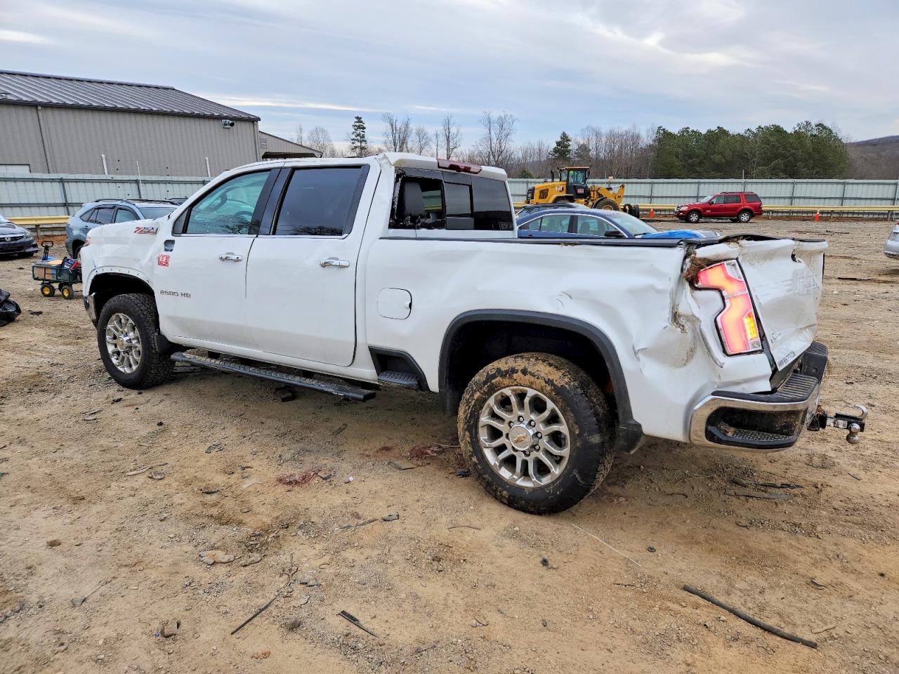 2025 CHEVROLET SILVERADO K2500 HEAVY DUTY LTZ photo 2
