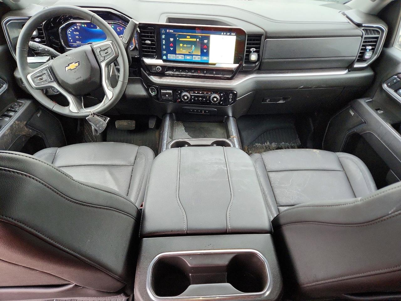 2025 CHEVROLET SILVERADO K2500 HEAVY DUTY LTZ photo 8