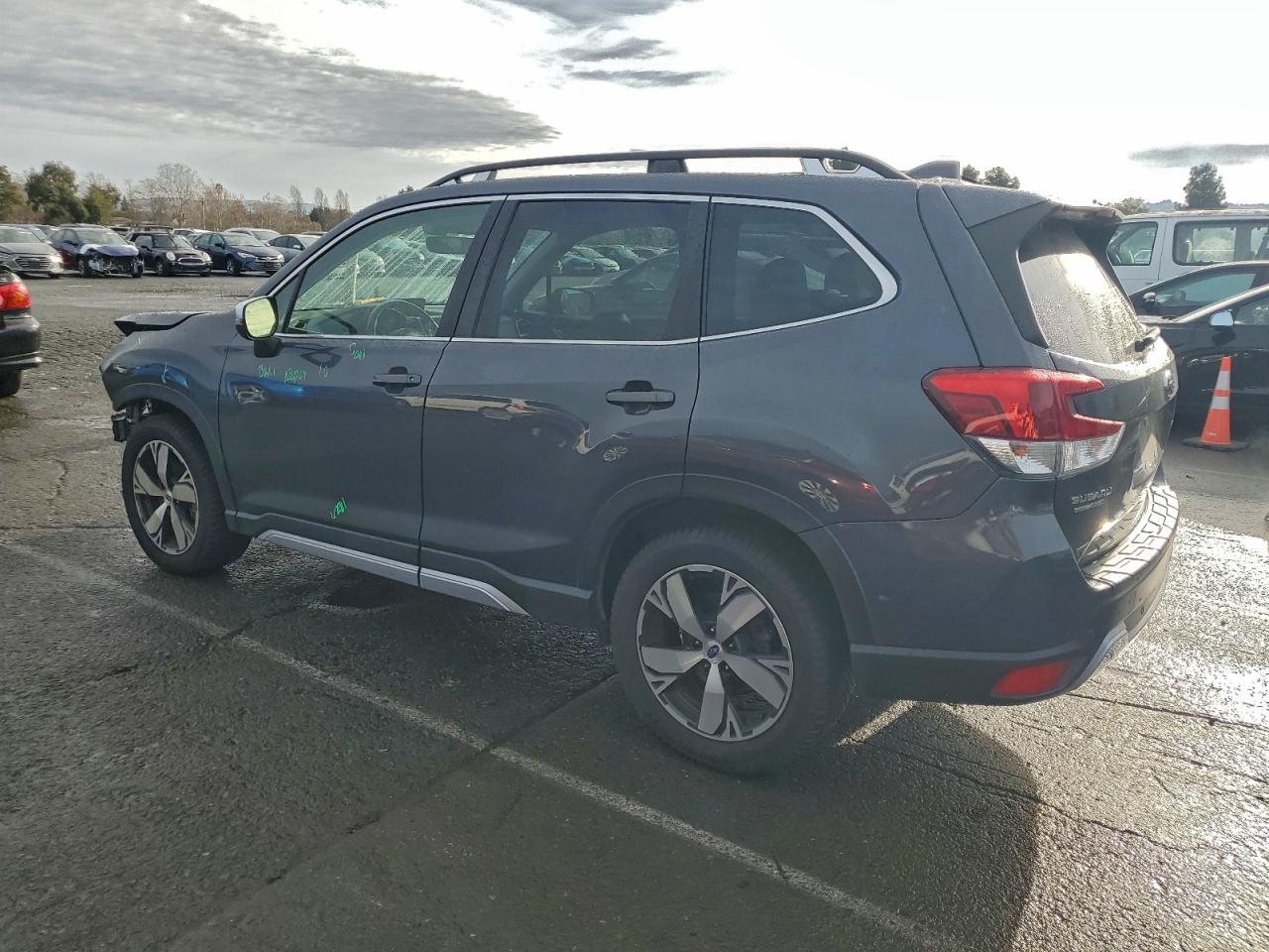 2021 SUBARU FORESTER TOURING photo 2
