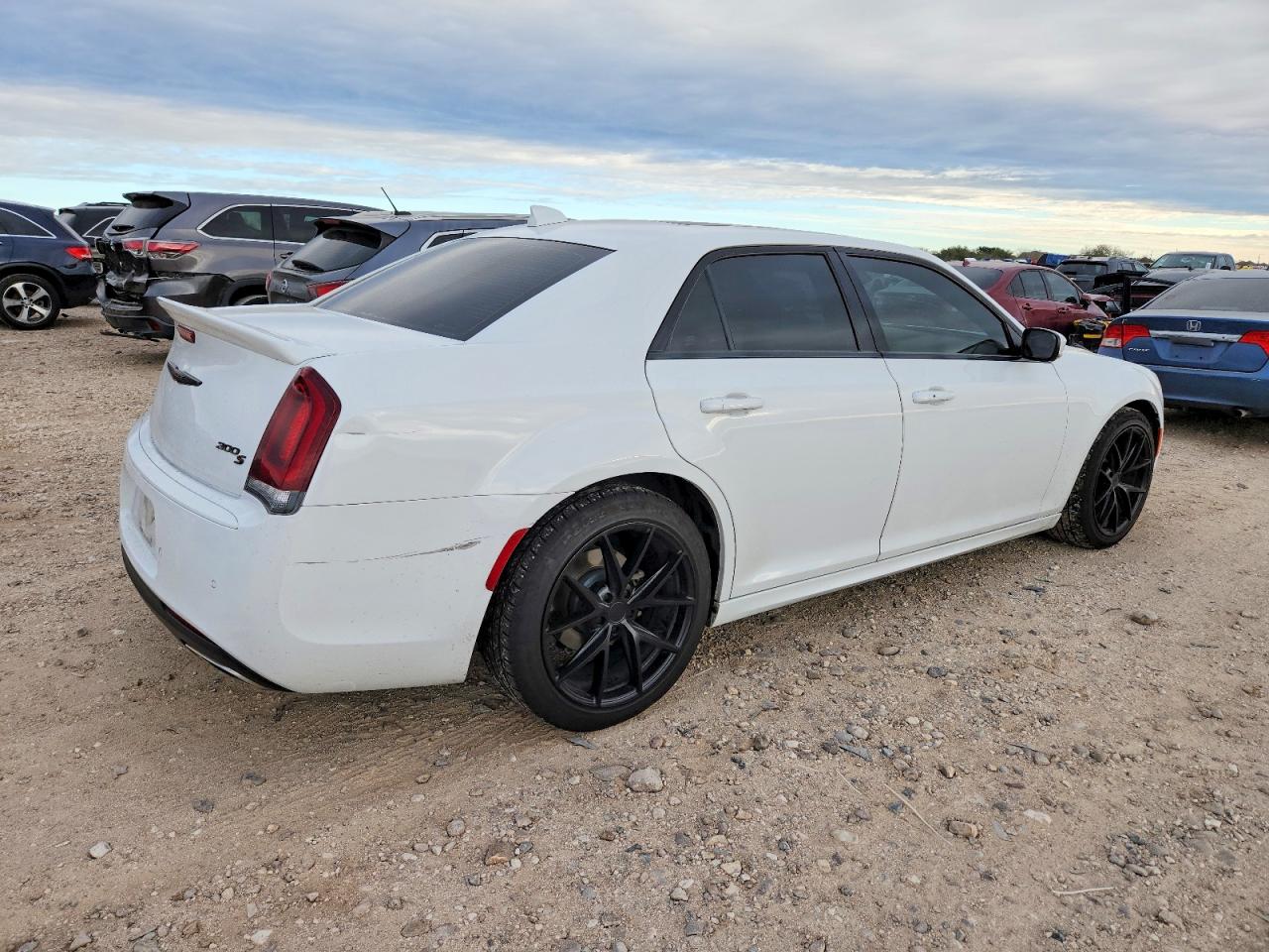 2022 CHRYSLER 300 S photo 3