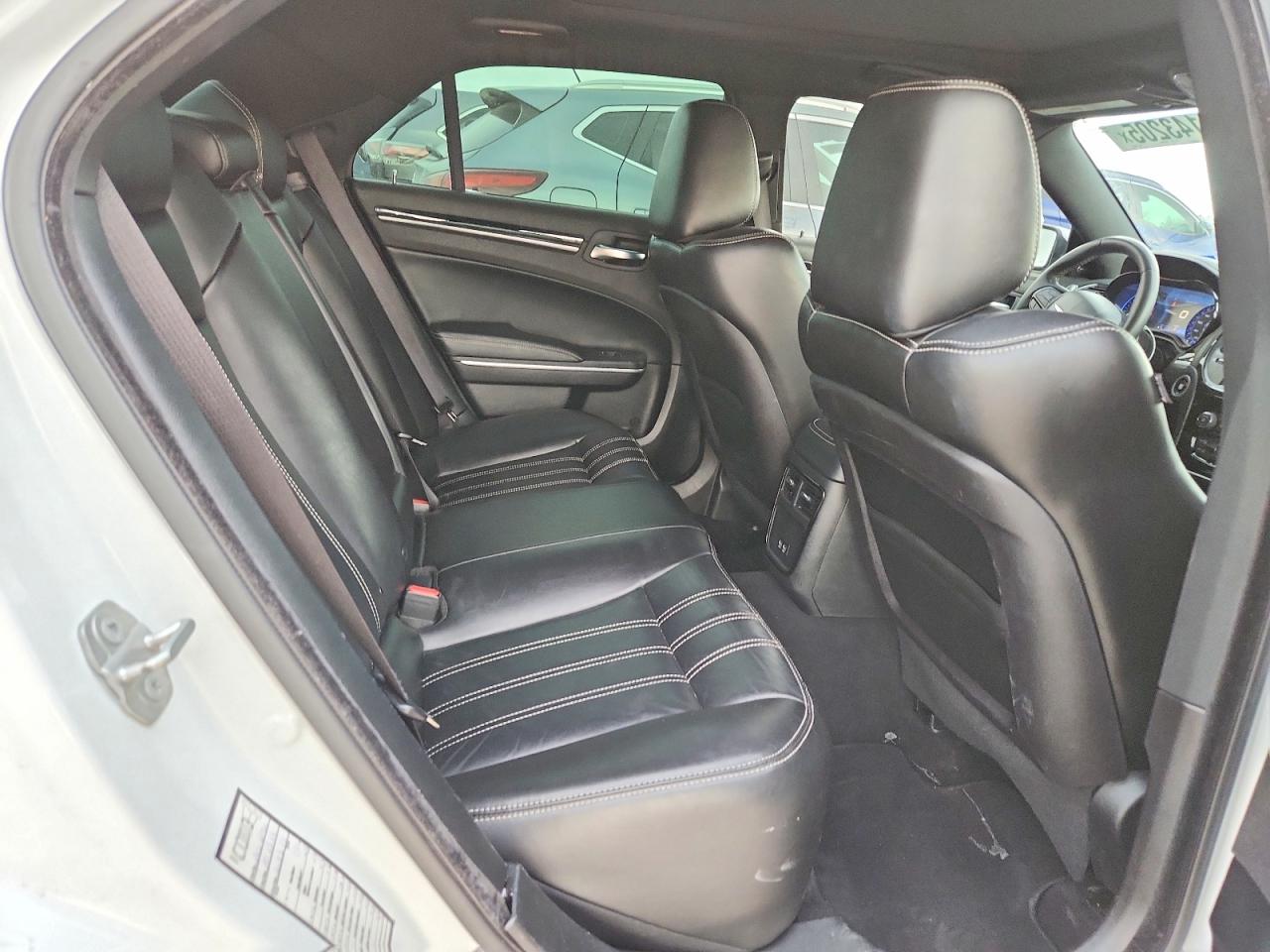 2022 CHRYSLER 300 S photo 10