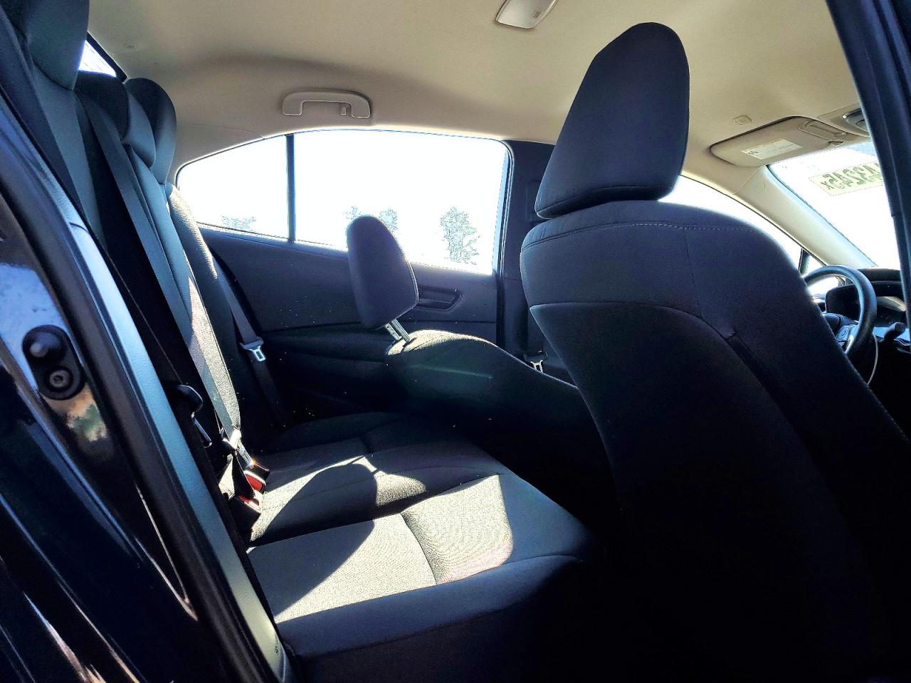 2024 TOYOTA COROLLA LE photo 10