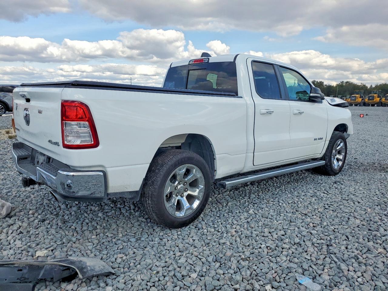 2019 RAM 1500 BIG HORN/LONE STAR photo 3