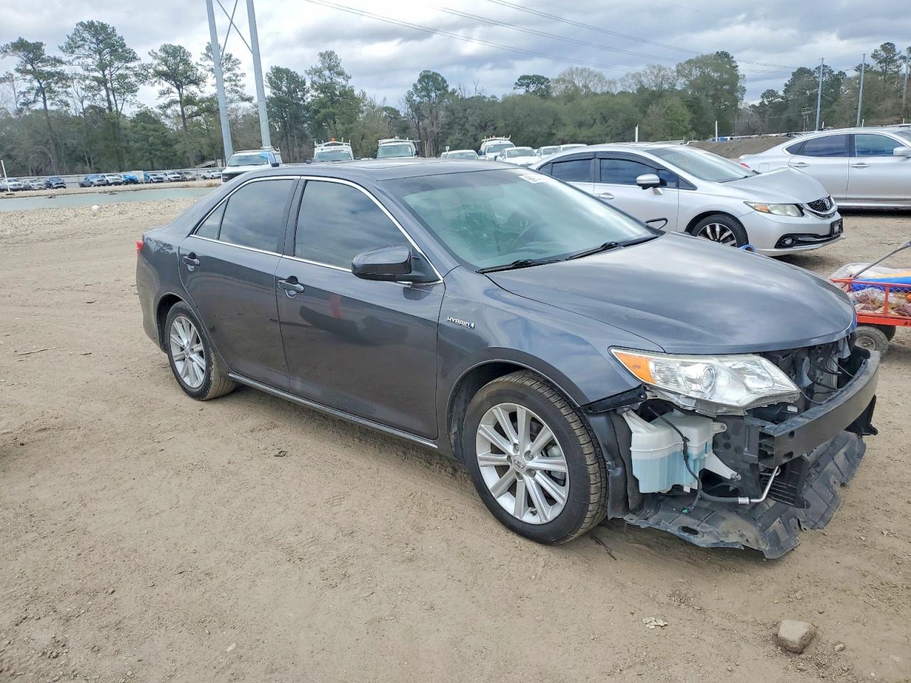 2012 TOYOTA CAMRY photo 4