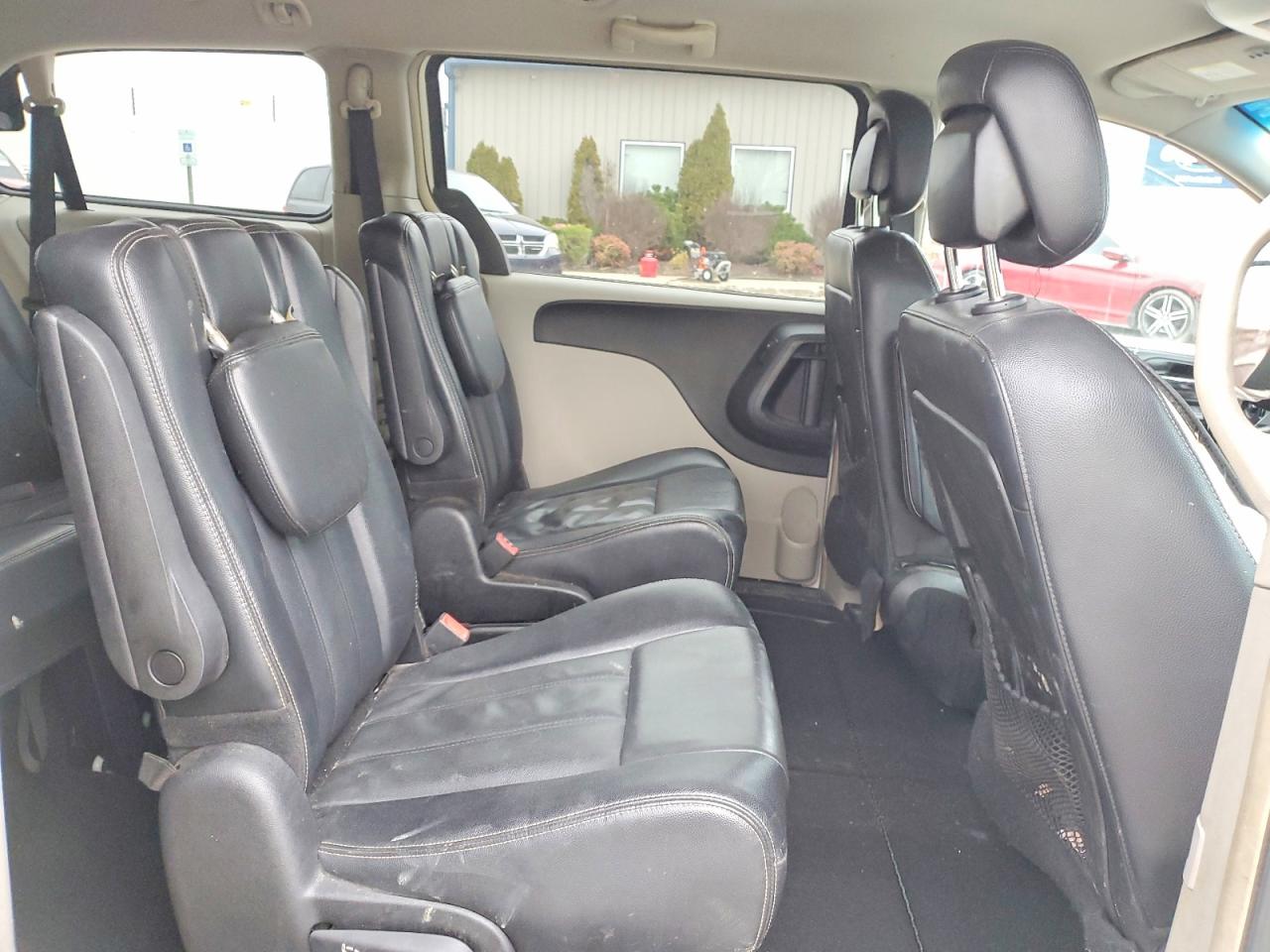 2013 CHRYSLER TOWN & COUNTRY TOURING photo 21