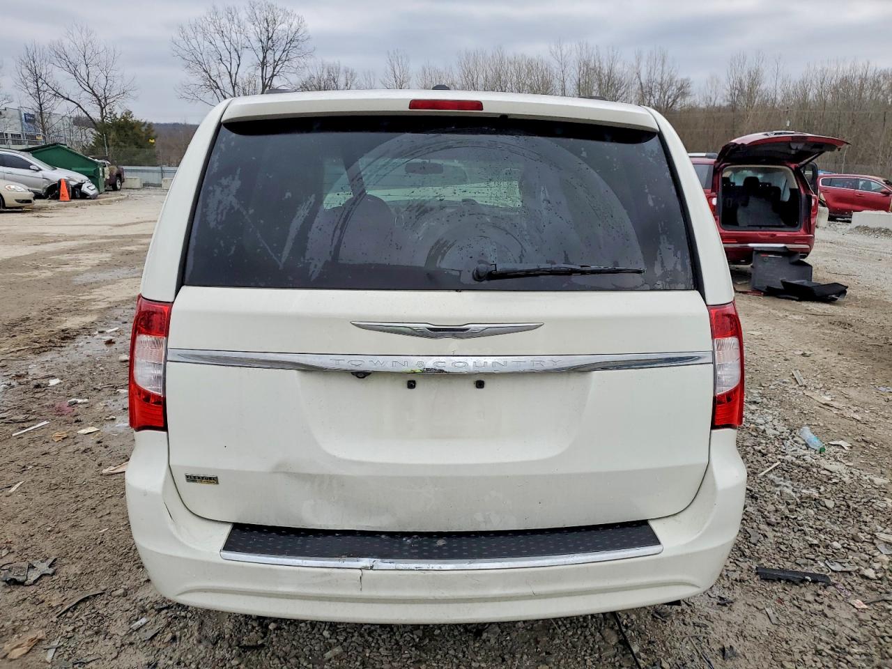 2013 CHRYSLER TOWN & COUNTRY TOURING photo 11