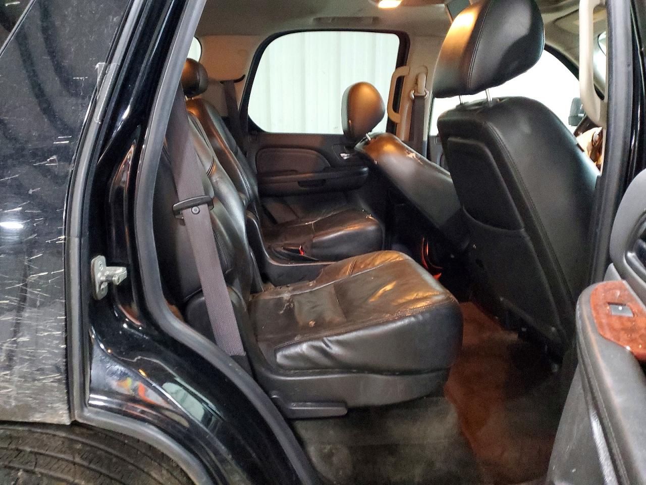 2010 CADILLAC ESCALADE PREMIUM photo 11