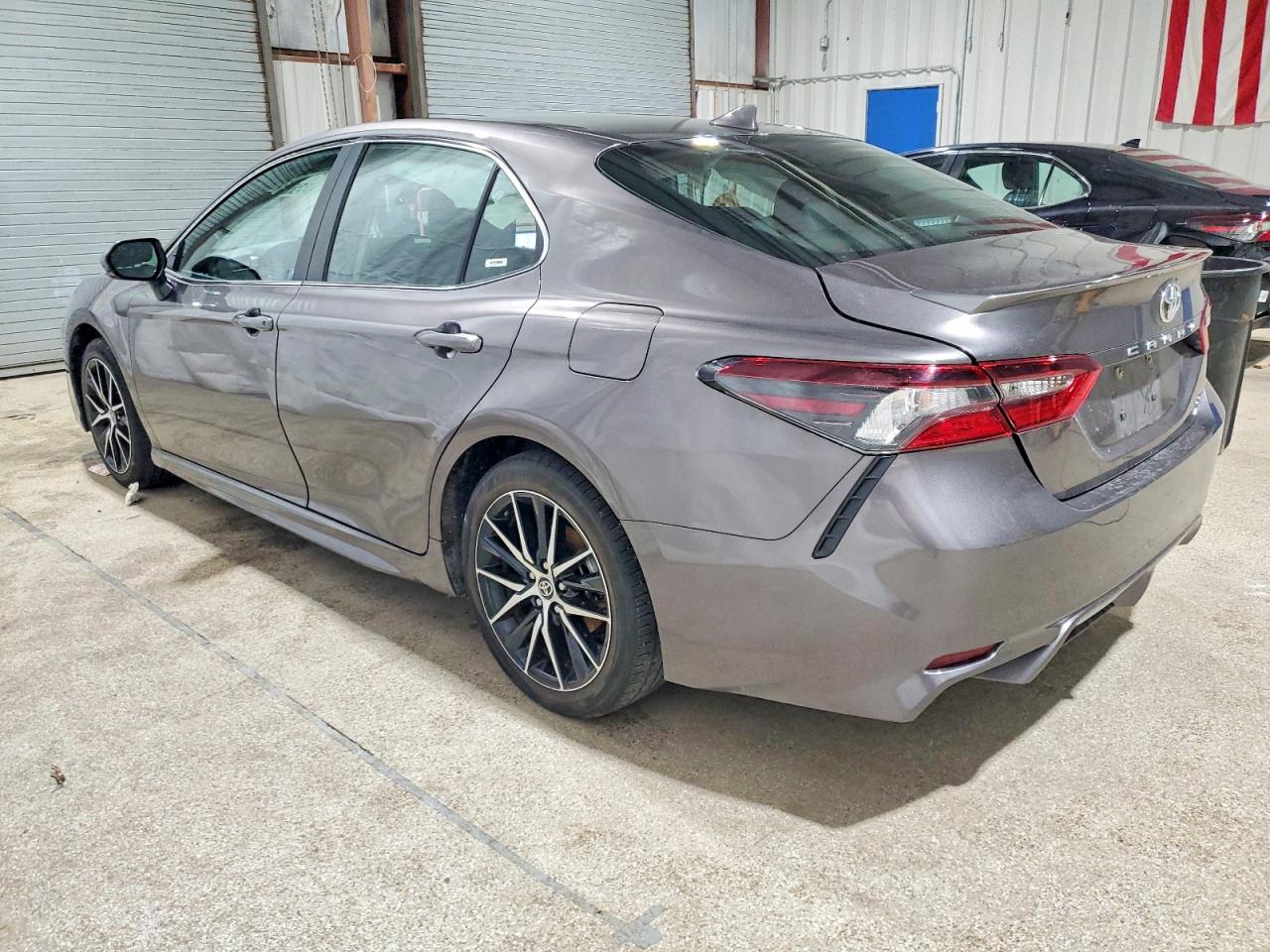 2024 TOYOTA CAMRY SE NIGHT SHADE photo 2