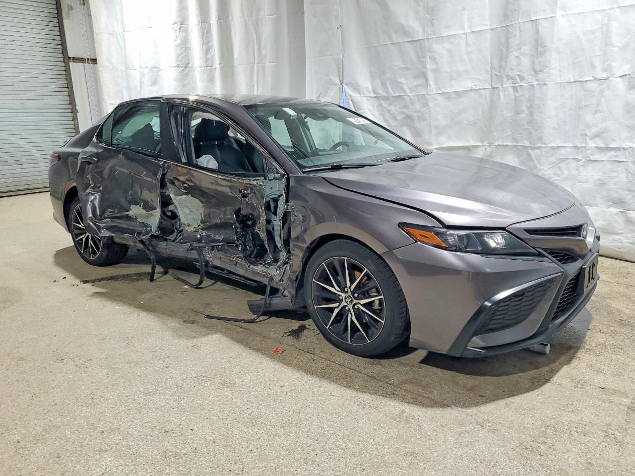 2024 TOYOTA CAMRY SE NIGHT SHADE photo 4