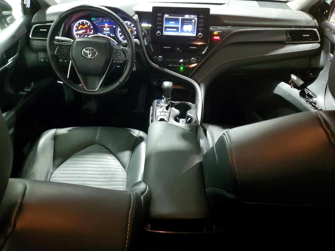 2024 TOYOTA CAMRY SE NIGHT SHADE photo 8