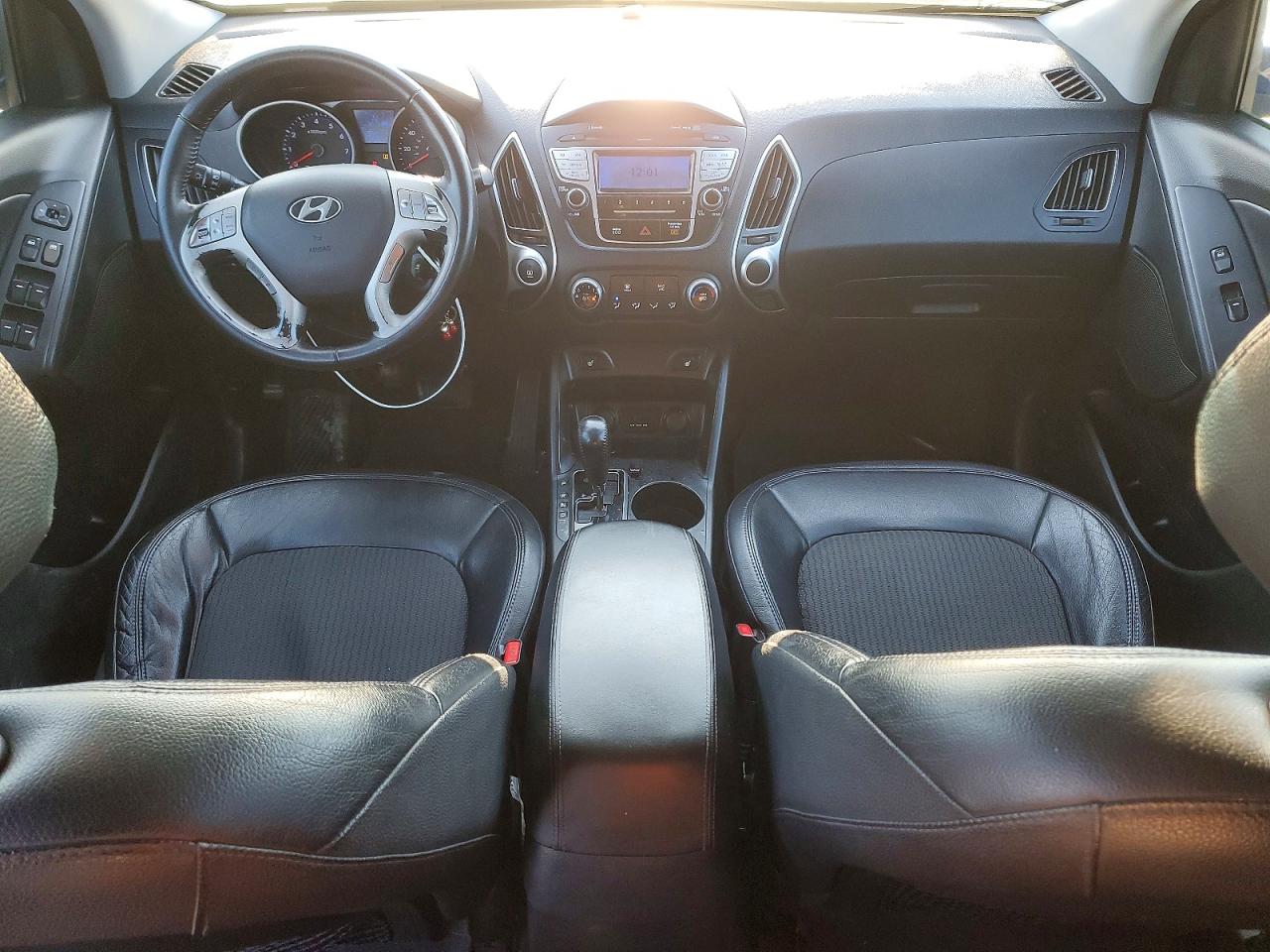 2013 HYUNDAI TUCSON GLS photo 8