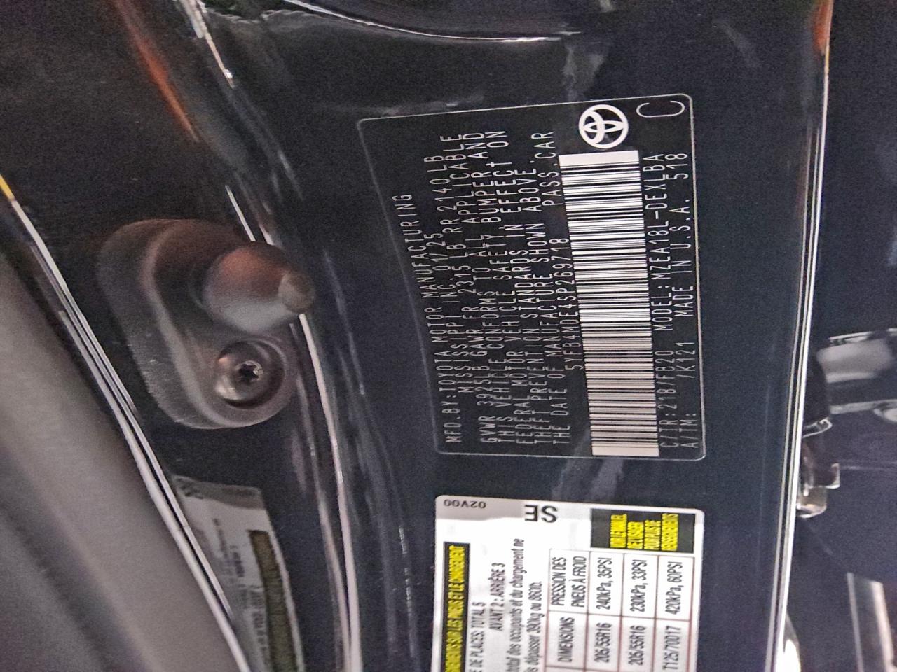 2025 TOYOTA COROLLA LE photo 12