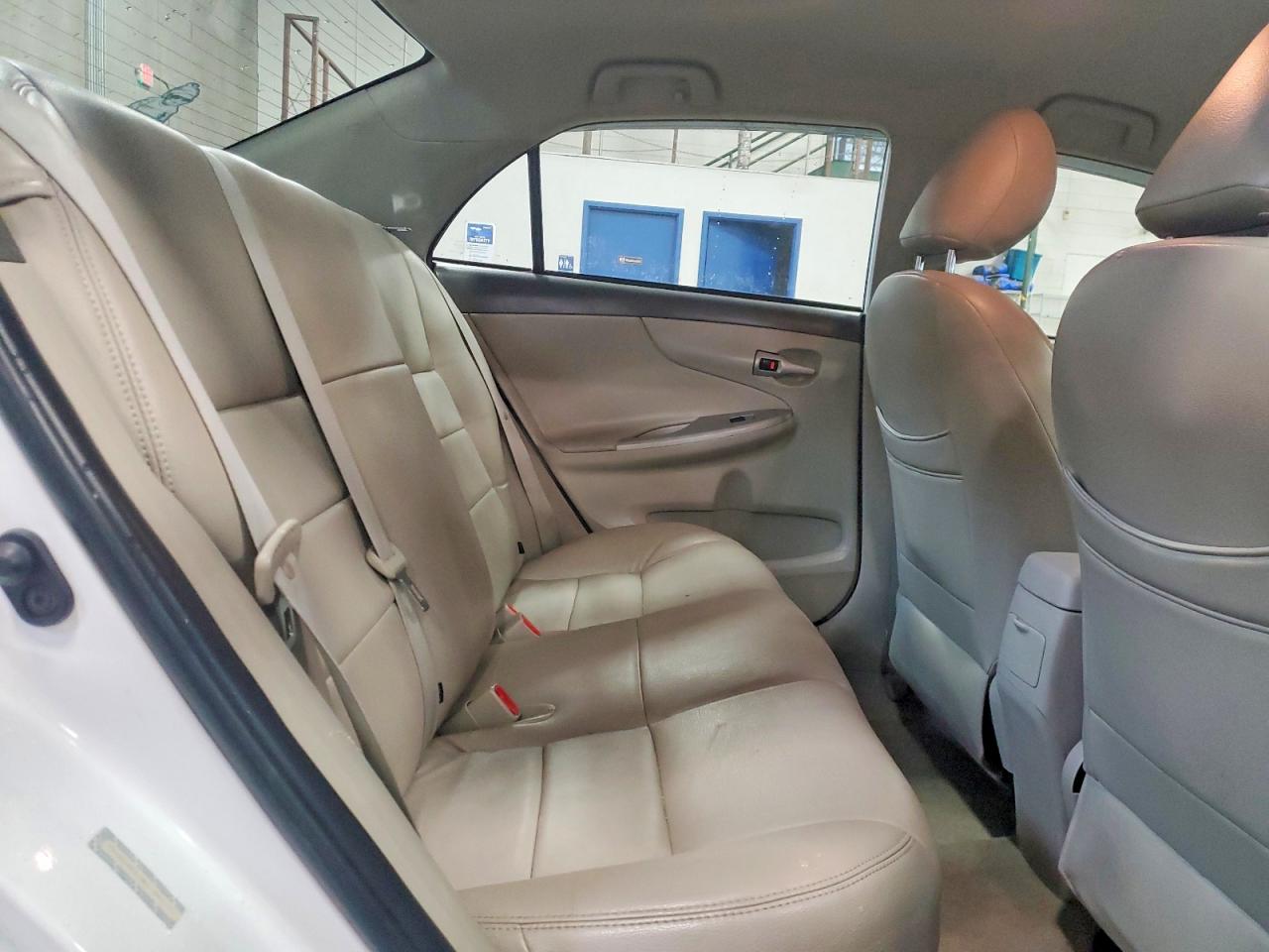 2010 TOYOTA COROLLA BASE photo 10