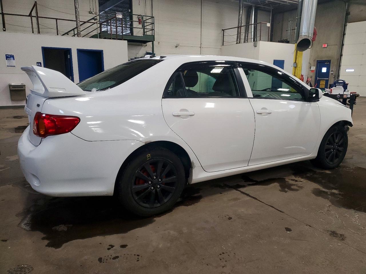 2010 TOYOTA COROLLA BASE photo 3
