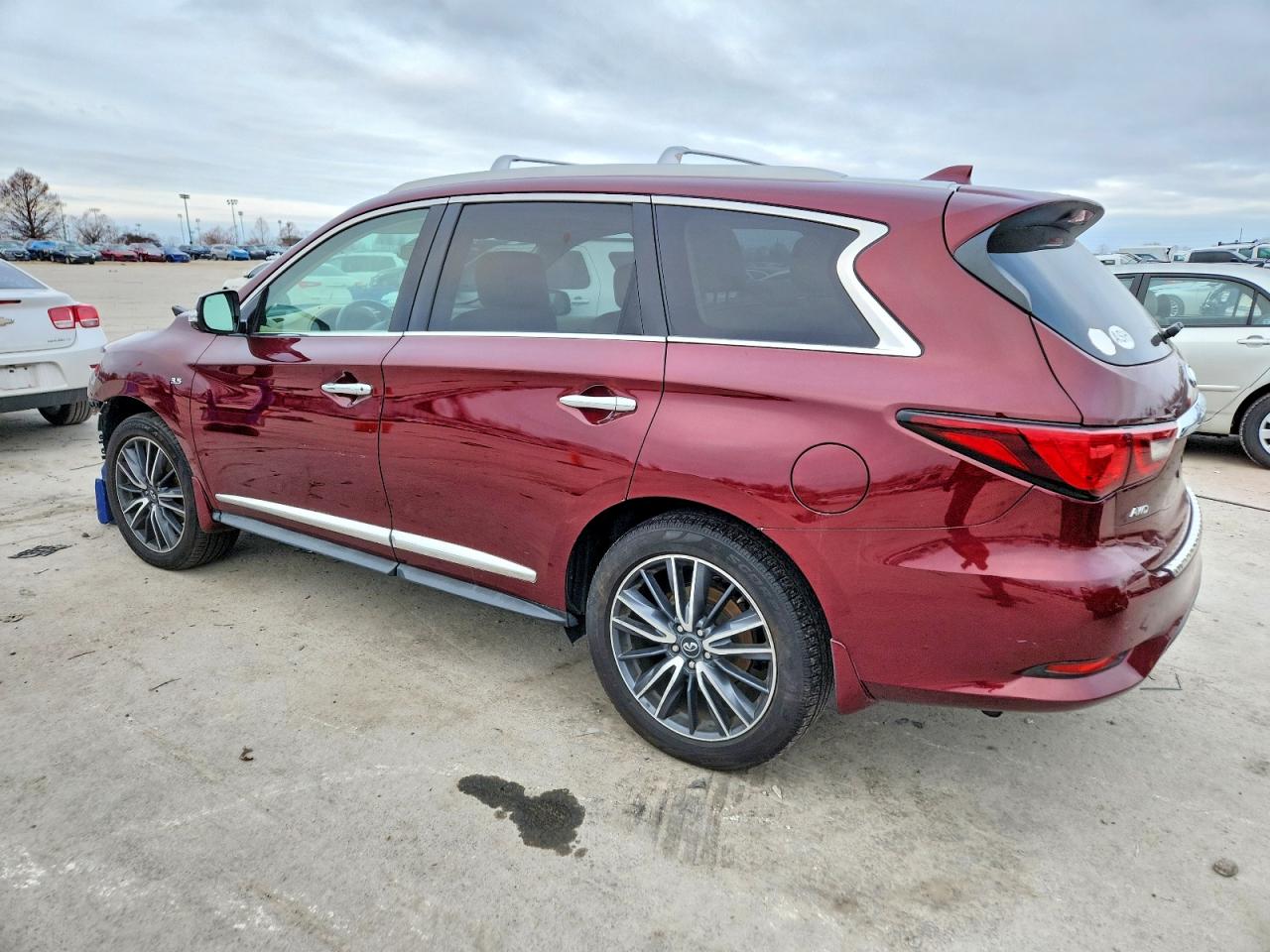 2020 INFINITI QX60 LUXE photo 2