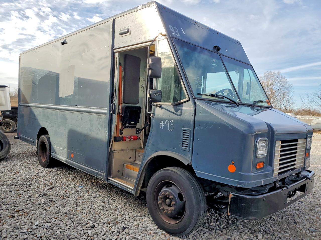 2020 FORD COMMERCIAL CHASSIS DELIVERY TRUCK photo 4