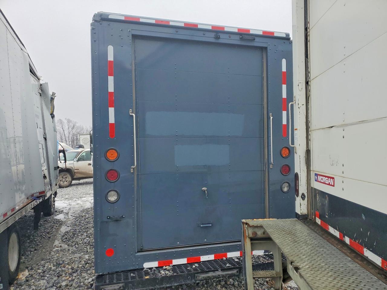 2021 FORD F59 DELIVERY TRUCK photo 6