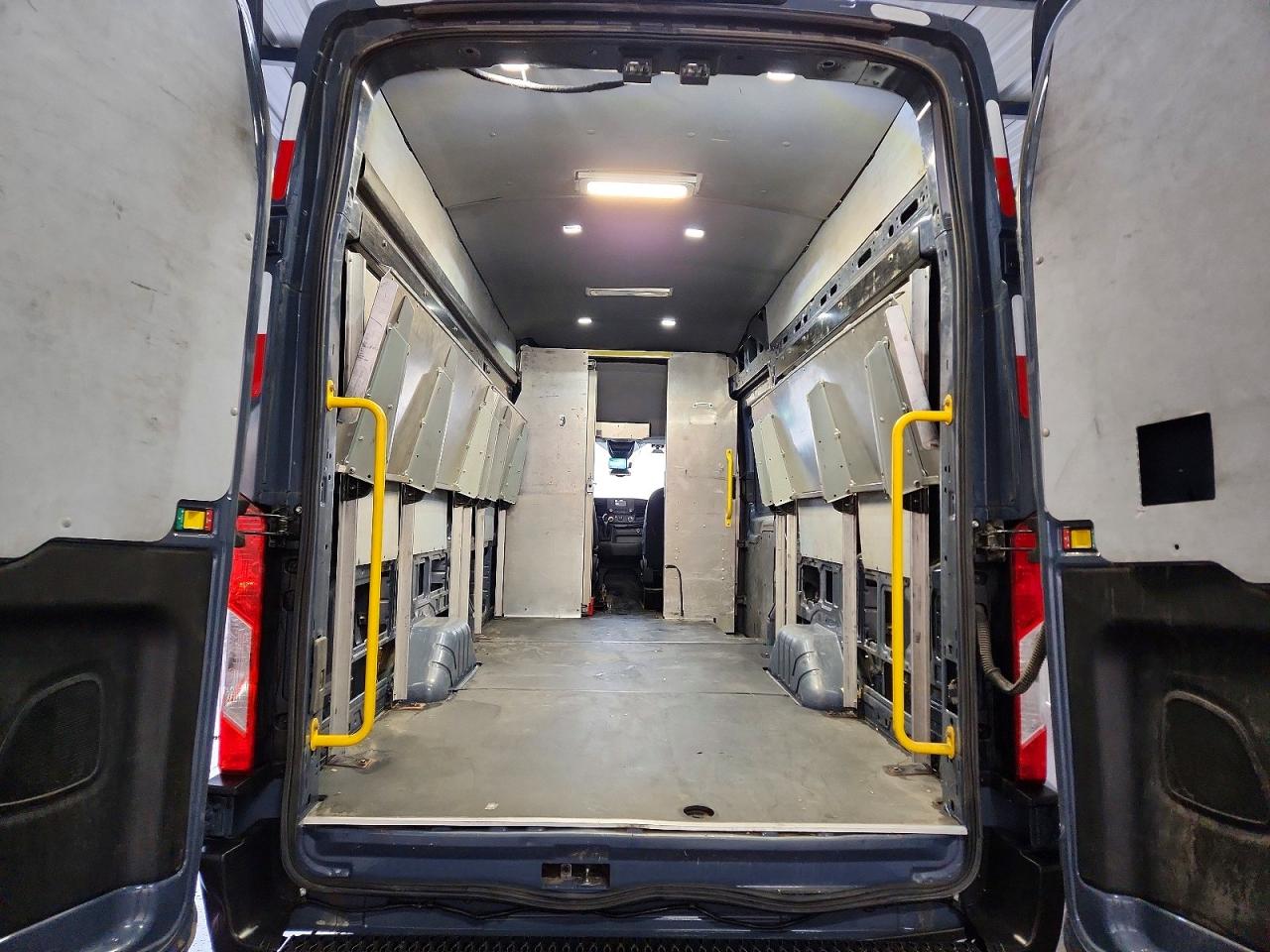 2020 FORD TRANSIT 250 DELIVERY VAN photo 10