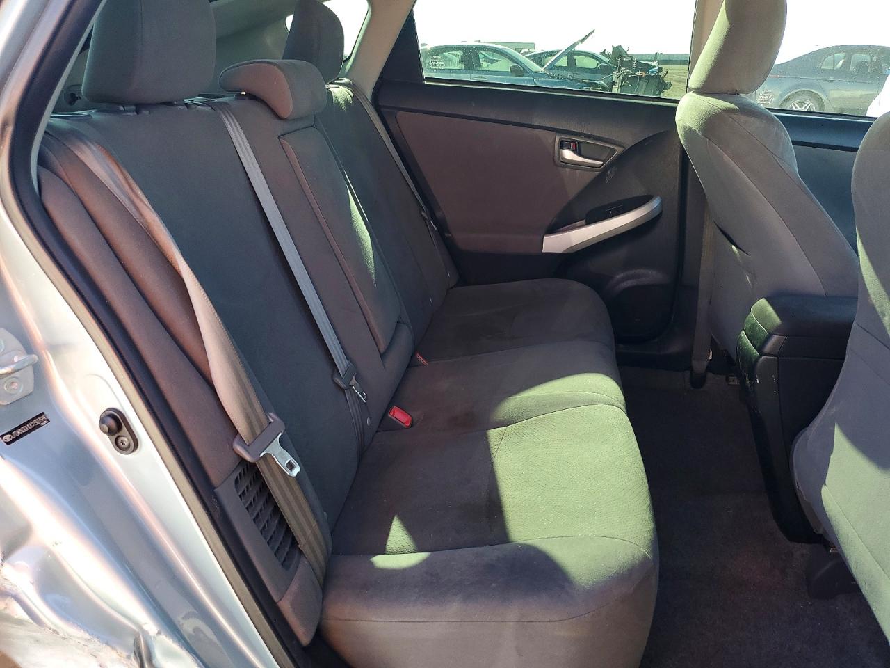 2012 TOYOTA PRIUS photo 10