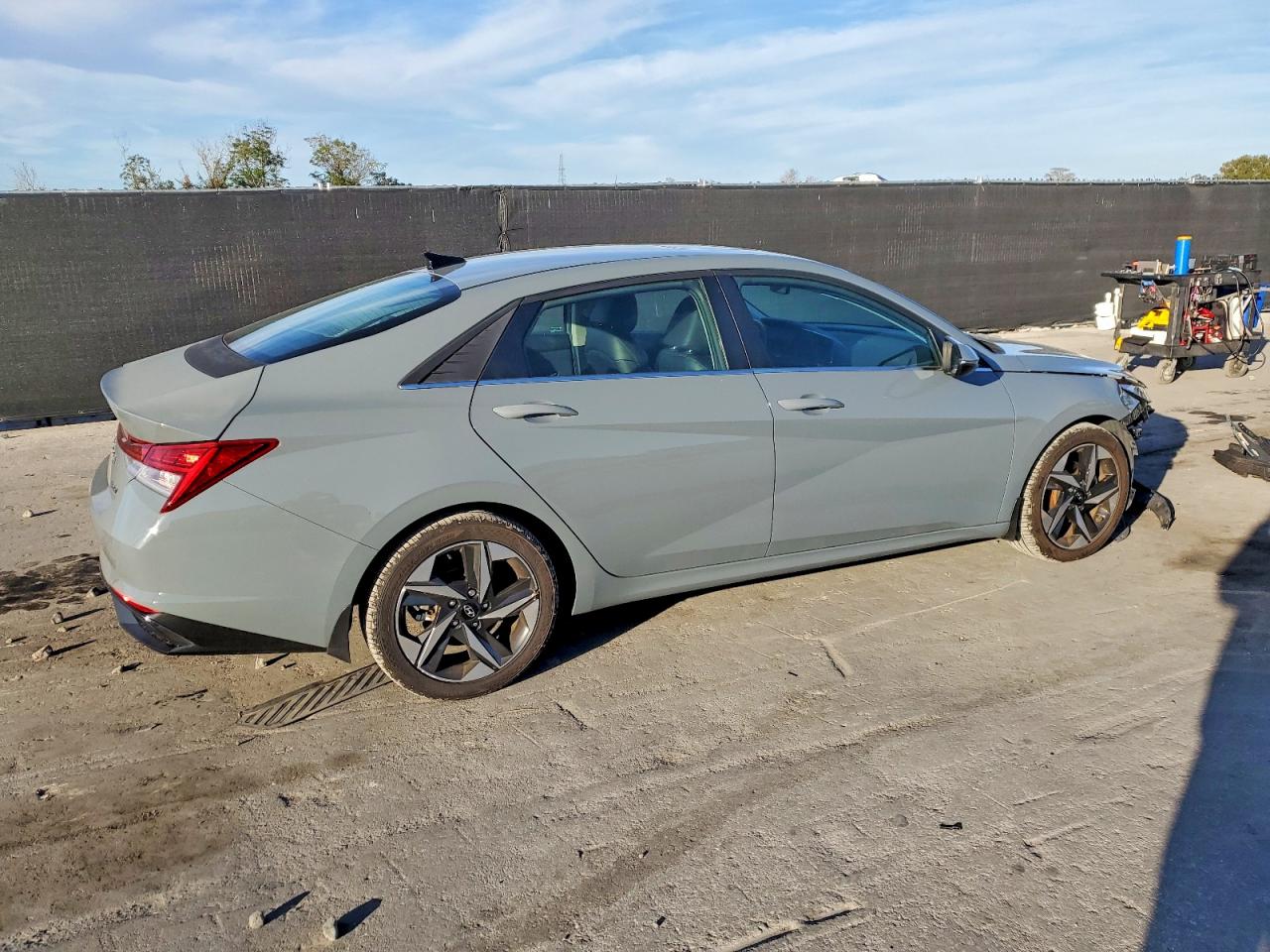 2022 HYUNDAI ELANTRA LIMITED photo 3