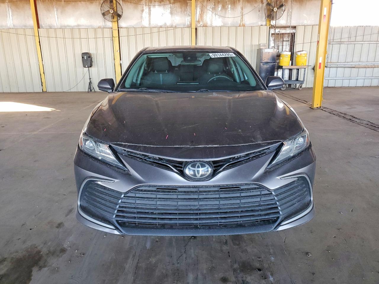 2021 TOYOTA CAMRY LE photo 5