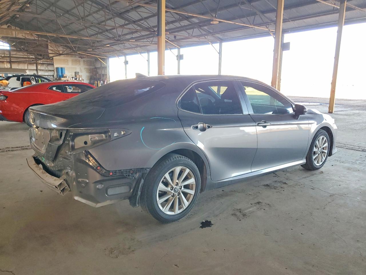 2021 TOYOTA CAMRY LE photo 3