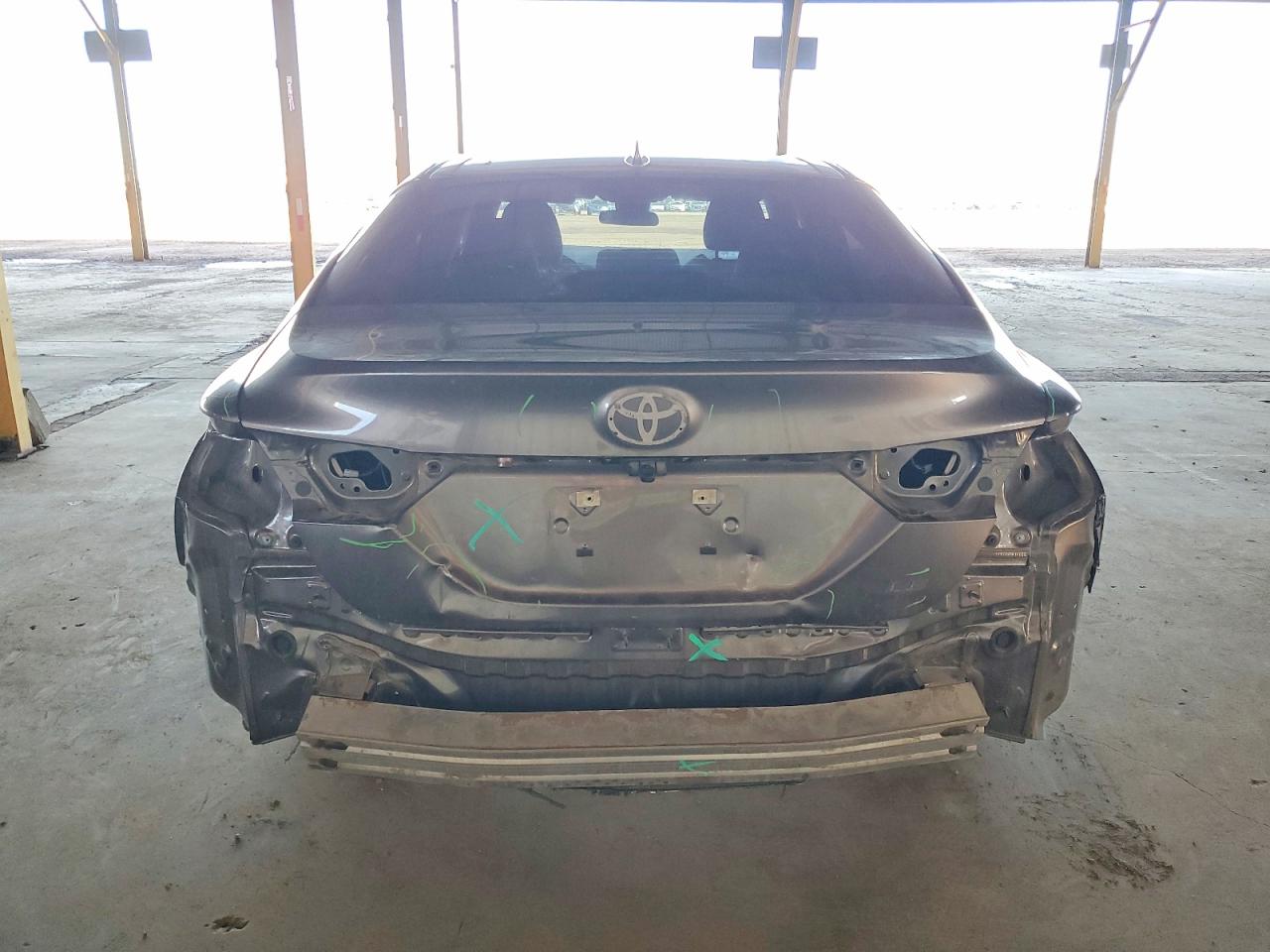 2021 TOYOTA CAMRY LE photo 6