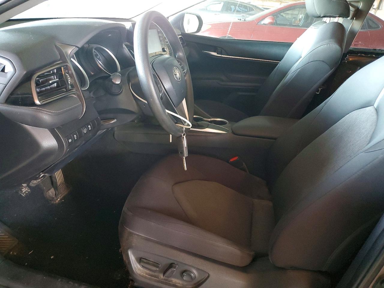 2021 TOYOTA CAMRY LE photo 7